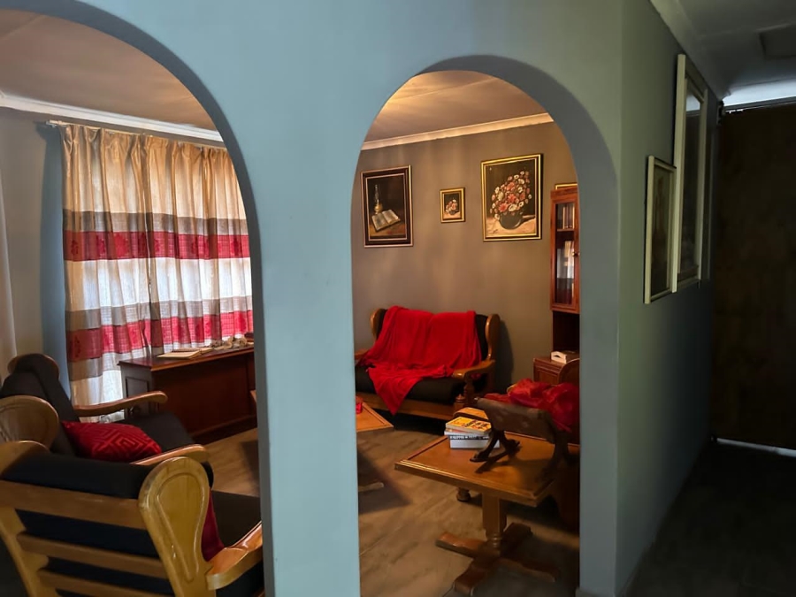 4 Bedroom Property for Sale in Oos Einde North West